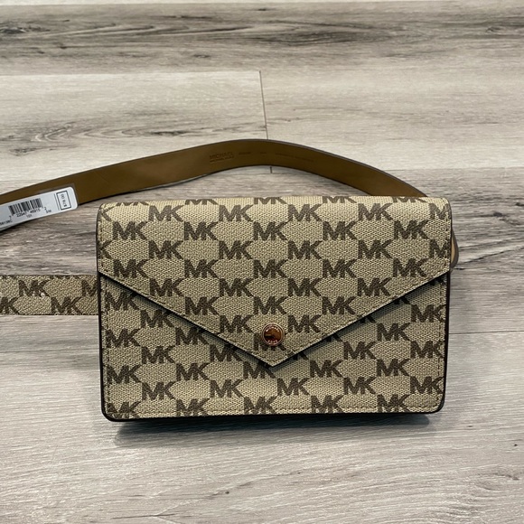 Michael Kors Handbags - MICHAEL KORS Logo Tan & Brown Belt Bag NWT Size S/M